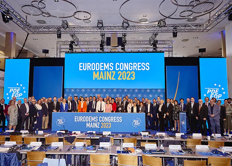 Gruppenfoto der EDP-Mitglieder beim EDP Kongress Mainz 2023.