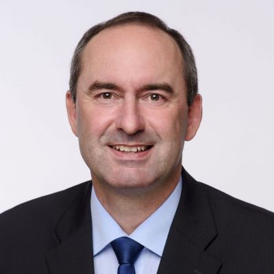 Aiwanger: „Direktstimmkreise von 299 auf 200 reduzieren!“ FREIE WÄHLER kritisieren verpasste Chance von Union und SPD scharf, Bundestag abzuspecken 