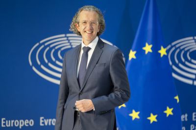 Joachim Streit fordert Aufklärung im erneuten SMS-Skandal um von der Leyen